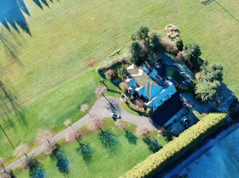 Cedar Manor Bed And Breakfast Pitt Meadows ภายนอก รูปภาพ