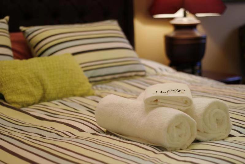 Cedar Manor Bed And Breakfast Pitt Meadows ภายนอก รูปภาพ